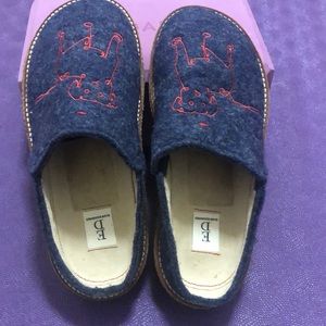 (2 items for $8) Ellen DeGeneres Shoes
